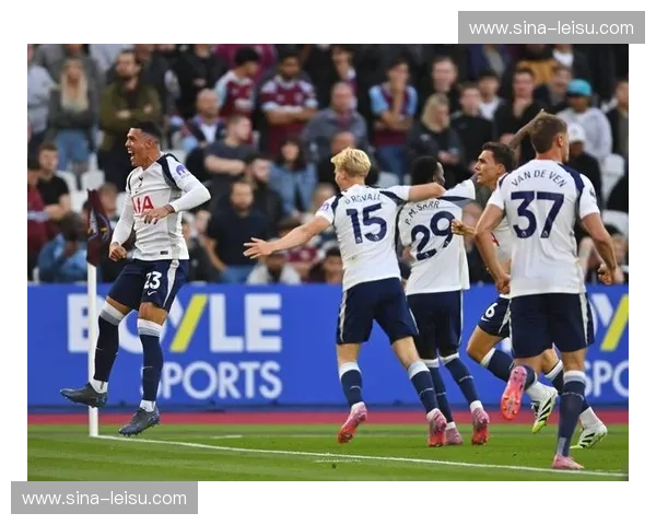 西汉姆联客场防守崩盘 近6个客场失12球暴露体系性漏洞